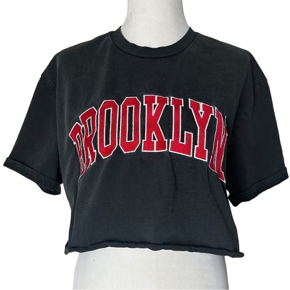 John Galt PacSun Black Brooklyn Graphic Grunge Thick Cropped Raw Hem Tee Shirt